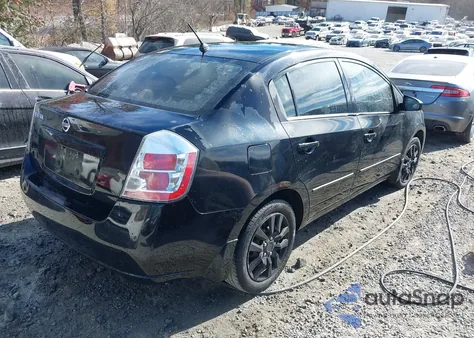 2009 Nissan Sentra 2.0S z USA, uszkodzony, nr VIN 3N1AB61E39L666364